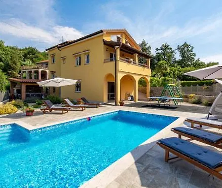 Ivetta Villa *